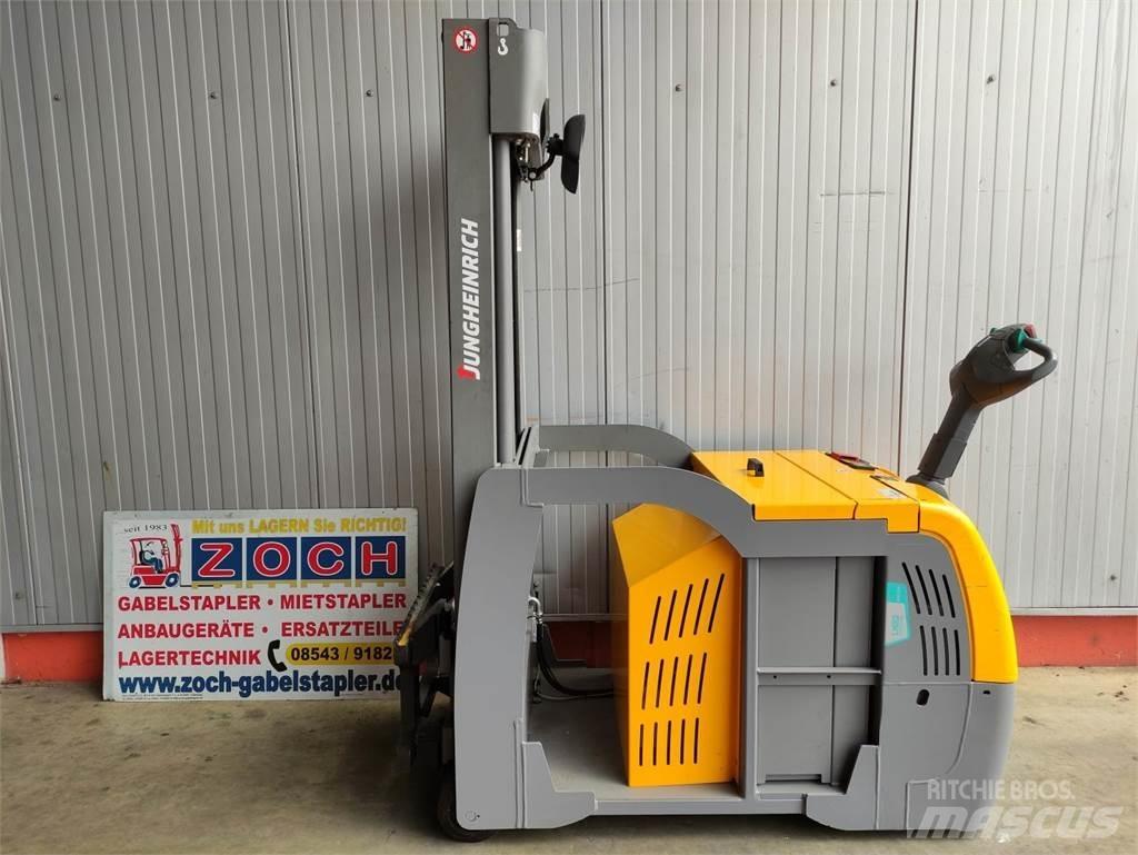 Jungheinrich EJG216 Empilhador para operador externo