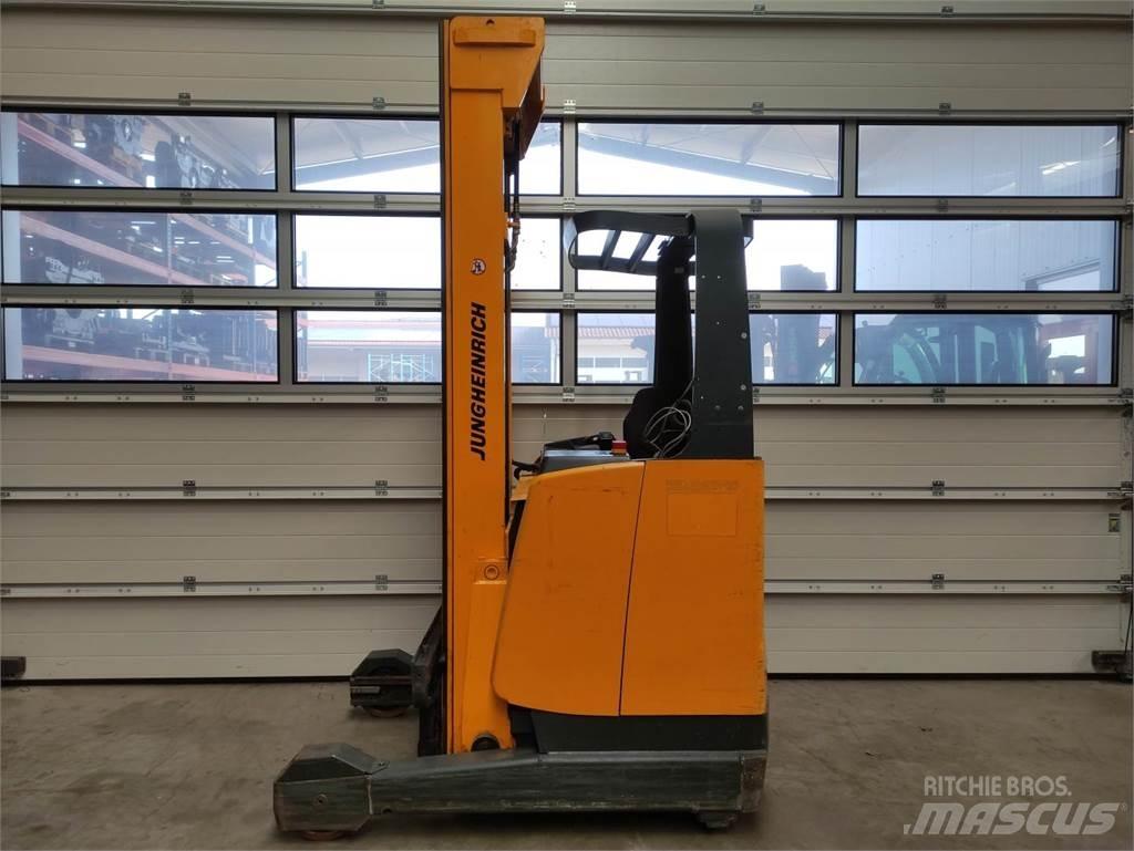 Jungheinrich ETV 214 Empilhadores Elevadores