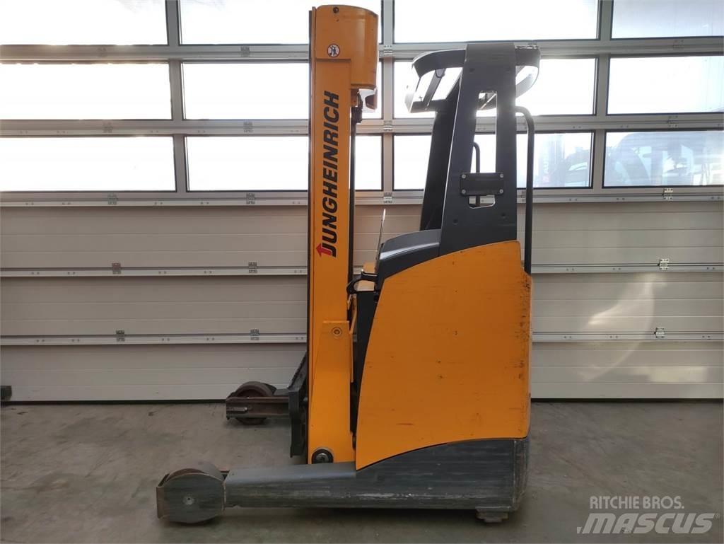 Jungheinrich ETV116 Empilhadores Elevadores