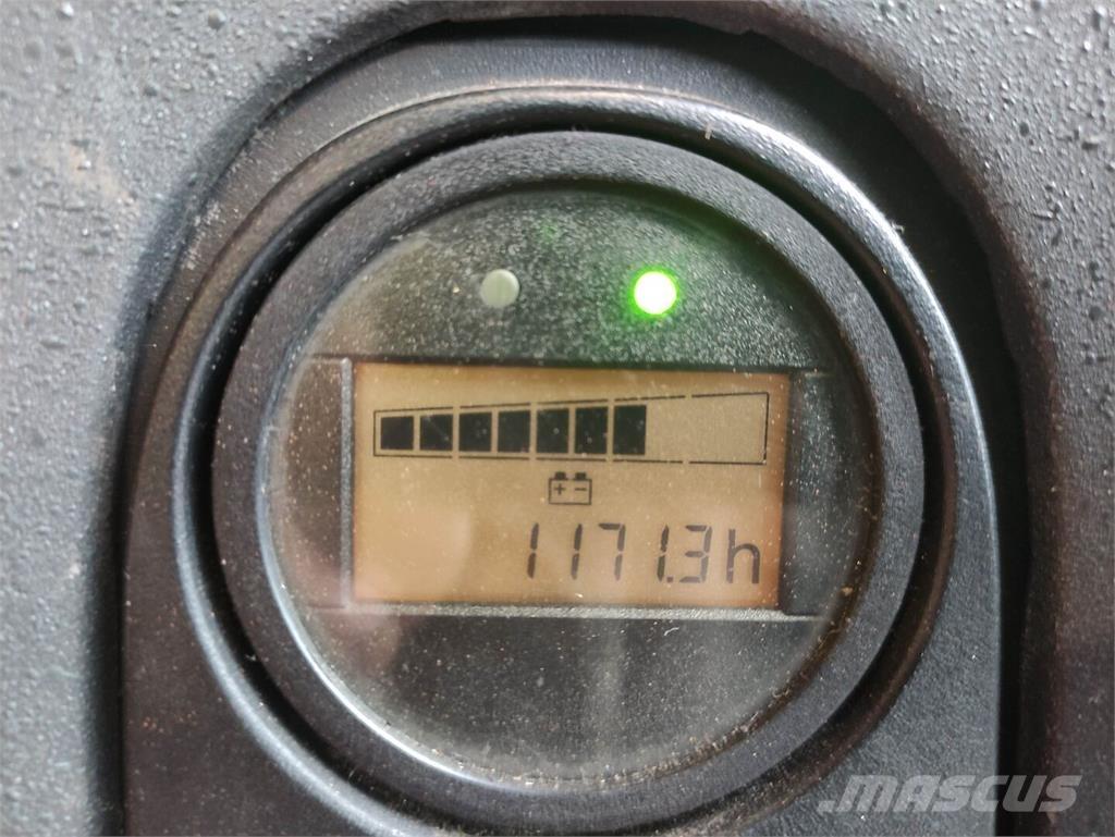 Linde L12 i Empilhador para operador externo