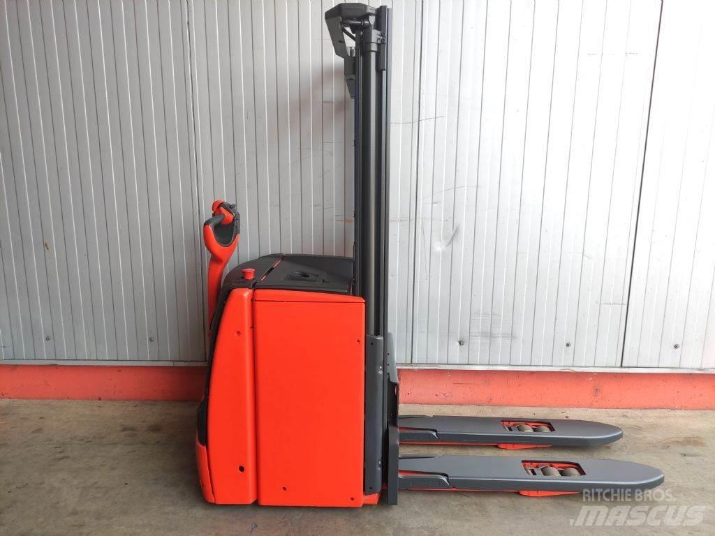 Linde L14i Empilhador para operador externo