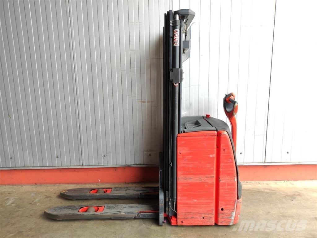 Linde L16-1173 Empilhador para operador externo