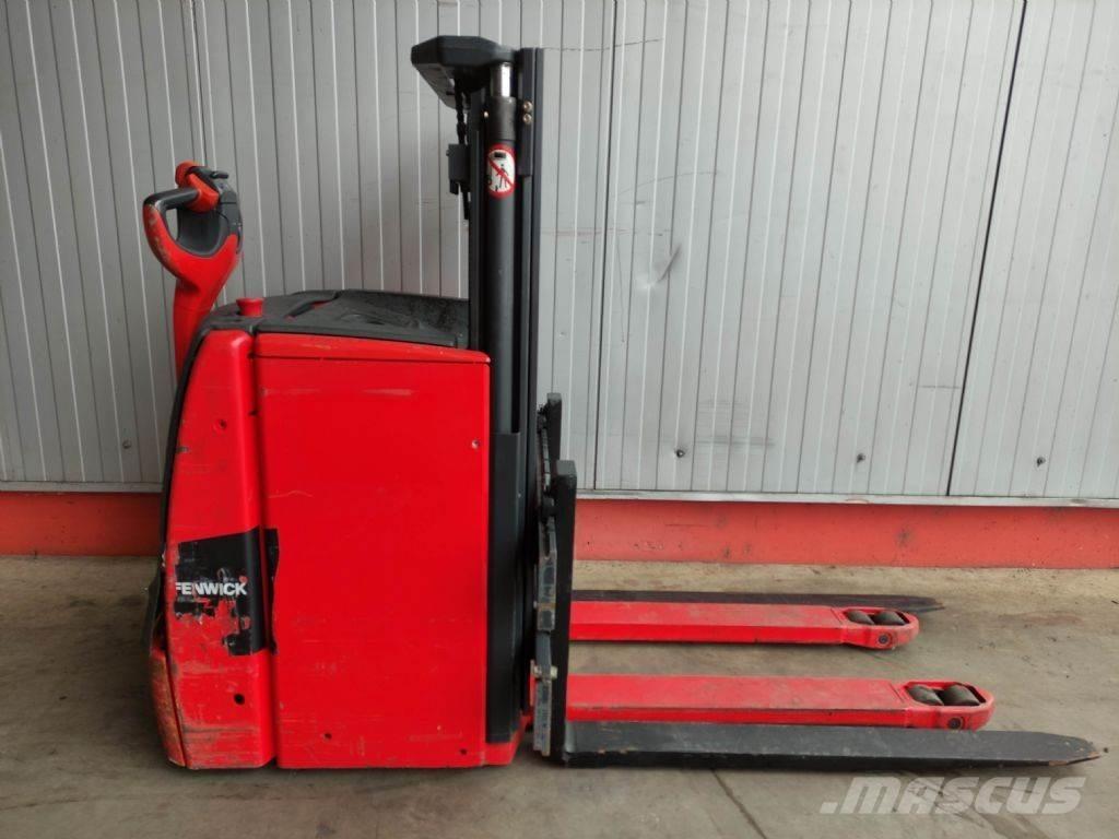 Linde L16-1173 (LACK NEU) Empilhador para operador externo