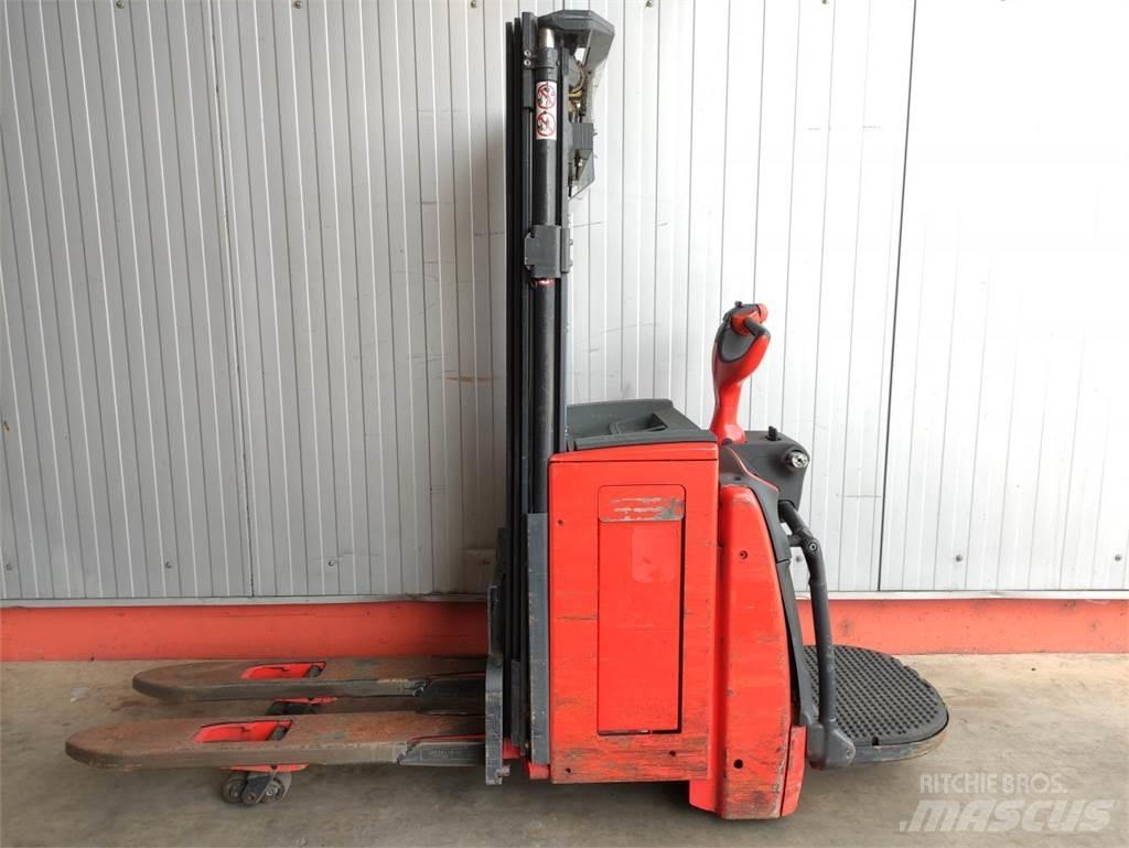 Linde L16APi-1173 Empilhador para operador externo