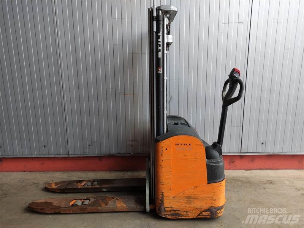 Still EGV 16 Empilhador para operador externo