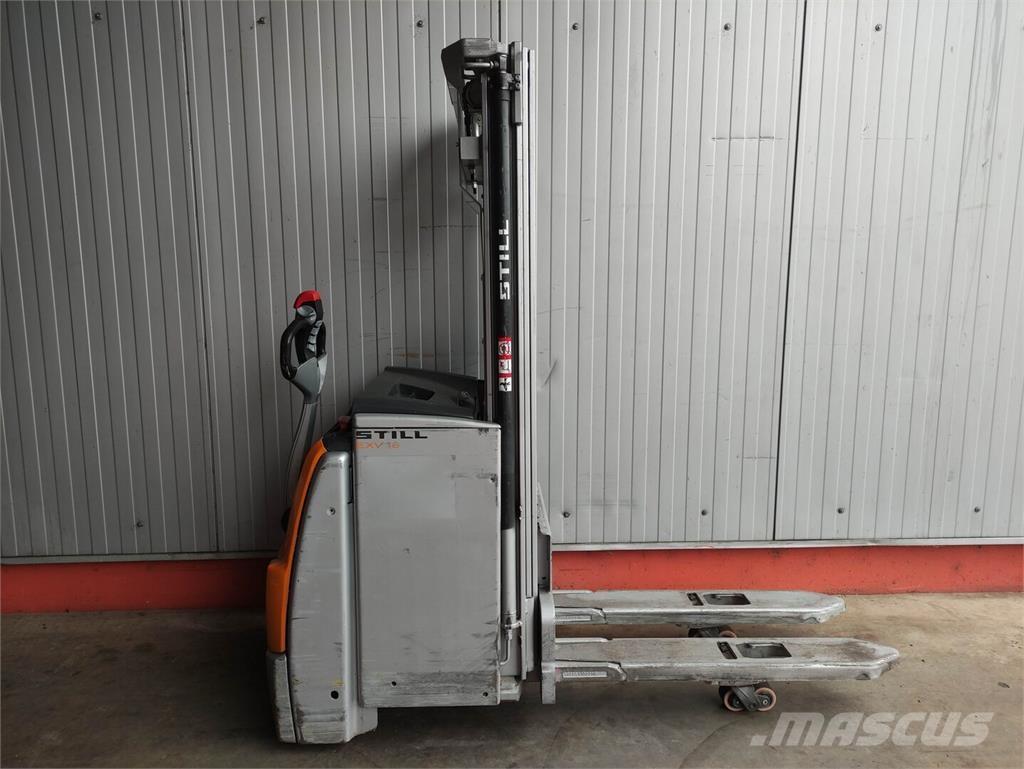 Still EXV 16i Empilhador para operador externo