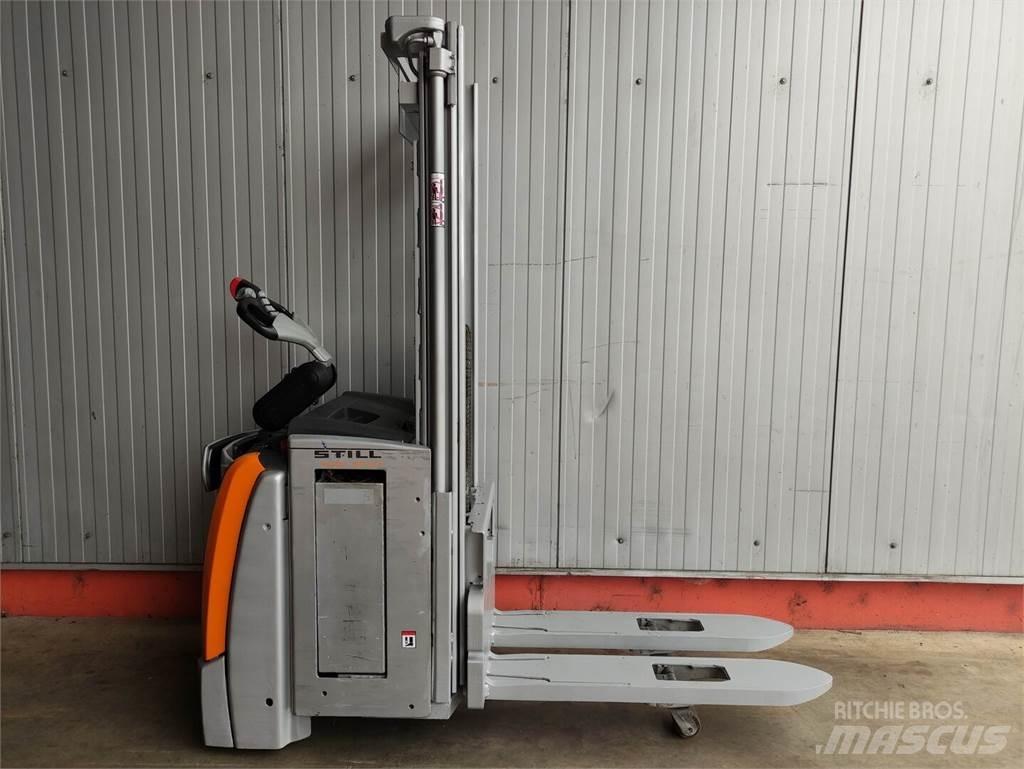 Still EXV-SF20i Empilhador para operador externo