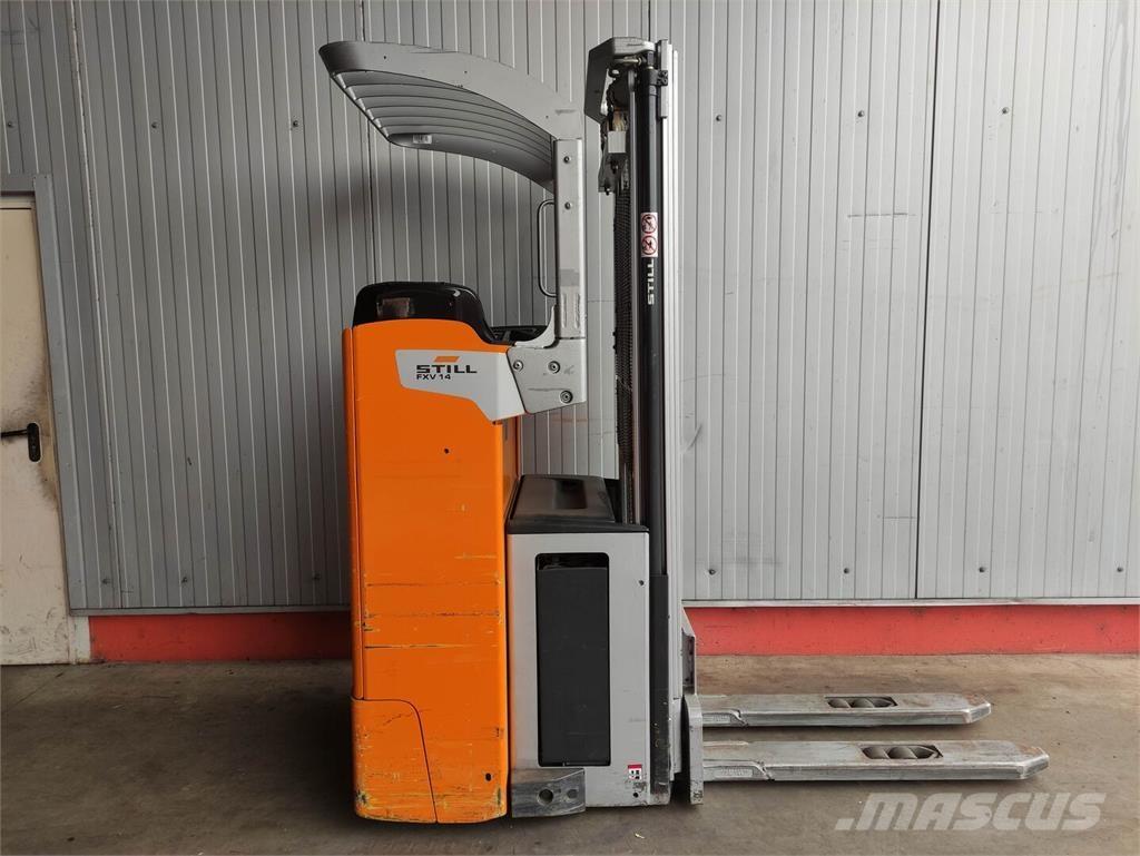 Still FXV 14 Empilhador para operador externo