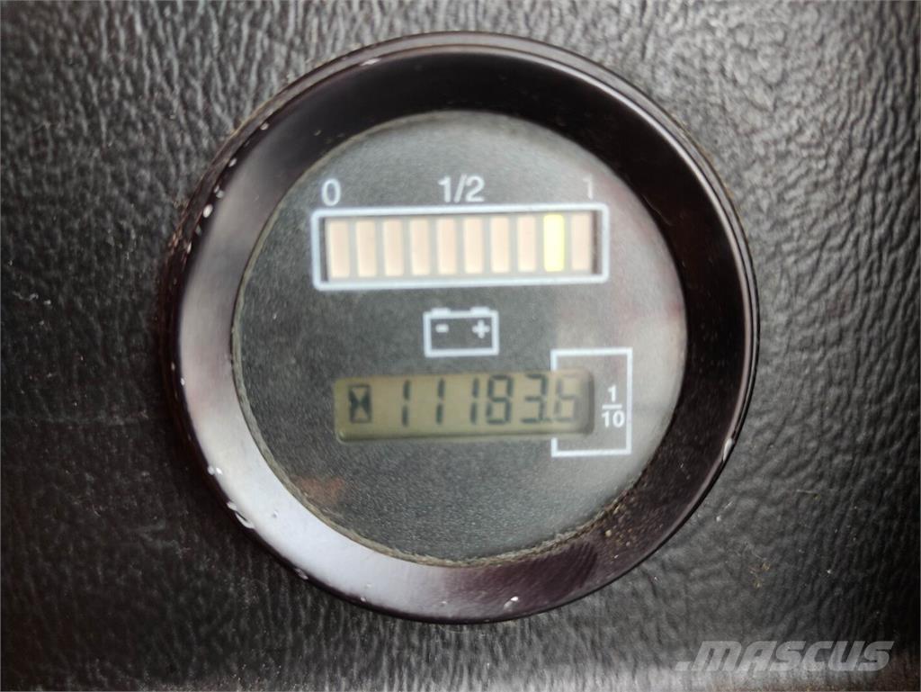 Toyota SLL 16 Empilhador para operador externo