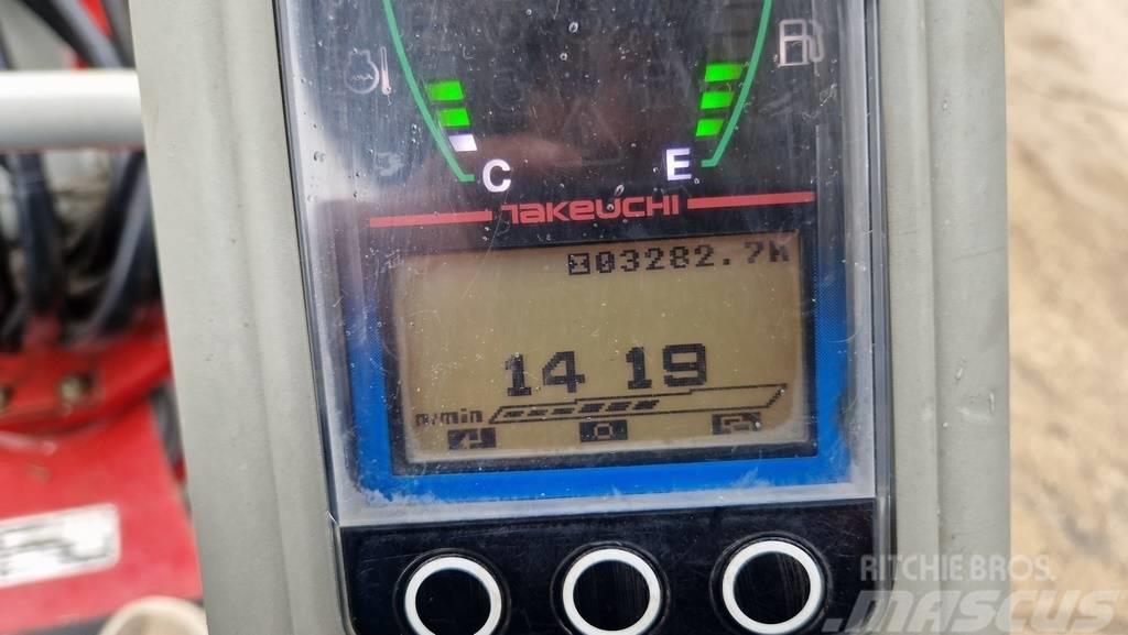 Takeuchi TB225 - POWERTILT - 3X BUCKETS - 2019 YEAR Miniescavadeiras