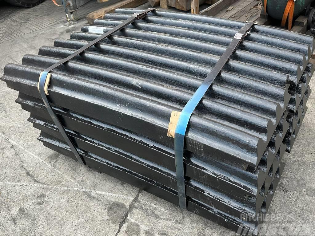 Kinglink Jaw Plate For Jaw Crusher CT2036 CT3042 Baldes britadores