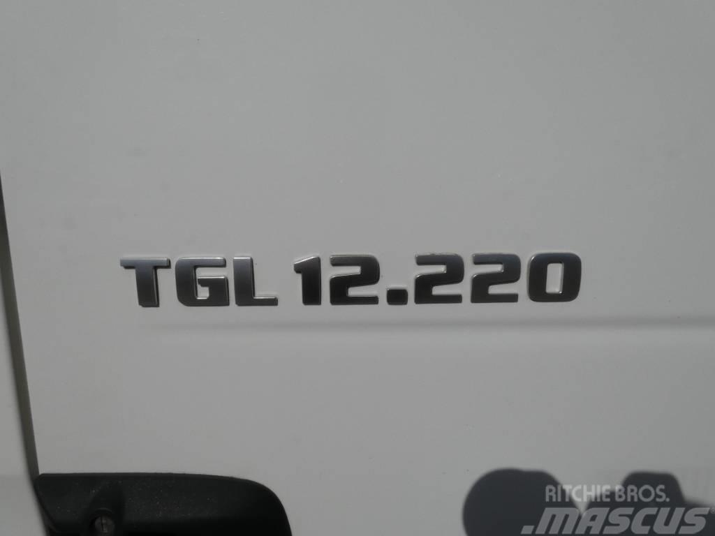 MAN TGL 12.220 Caminhões de caixa fechada