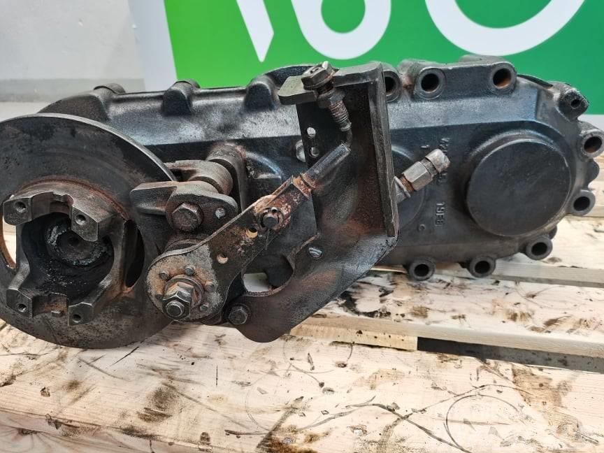 New Holland LM 5080 {Spicer 87530825} intermediate gearbox Transmissăo