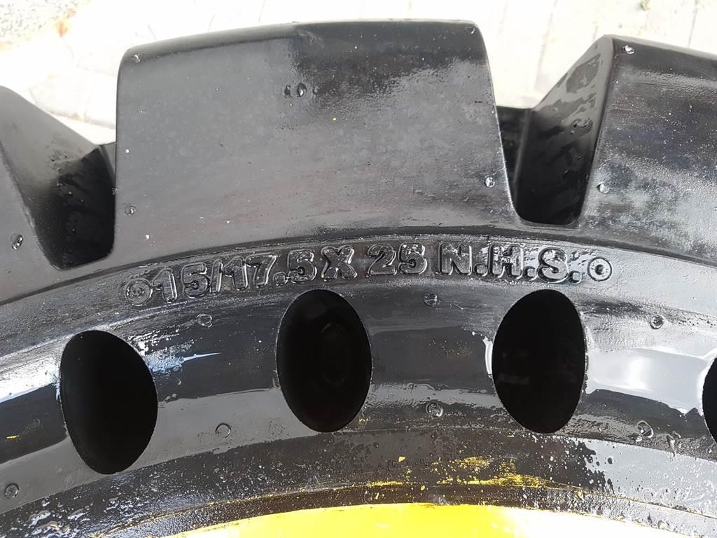 CAT 910/914 - 447-1131 - Tyre/Reifen/Band Pneus