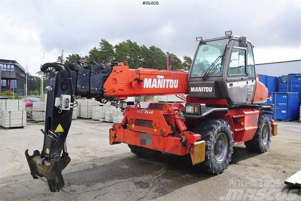 Manitou MRT 2540M with bucket and fork Manipulador telescópico