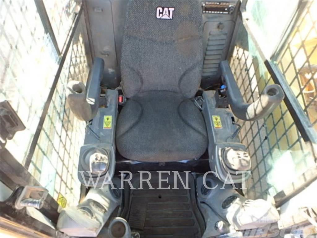 CAT 272D2 XHP Minicarregadeiras