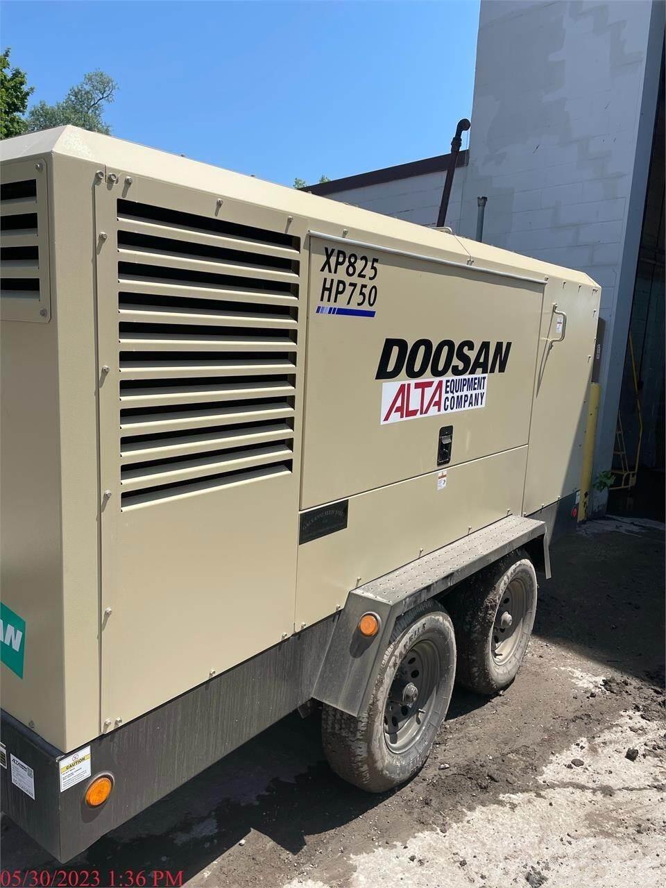 Doosan XP825 Compressores