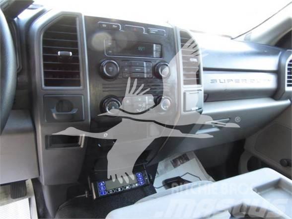 Ford F550 Caminhões caixa temperatura controlada