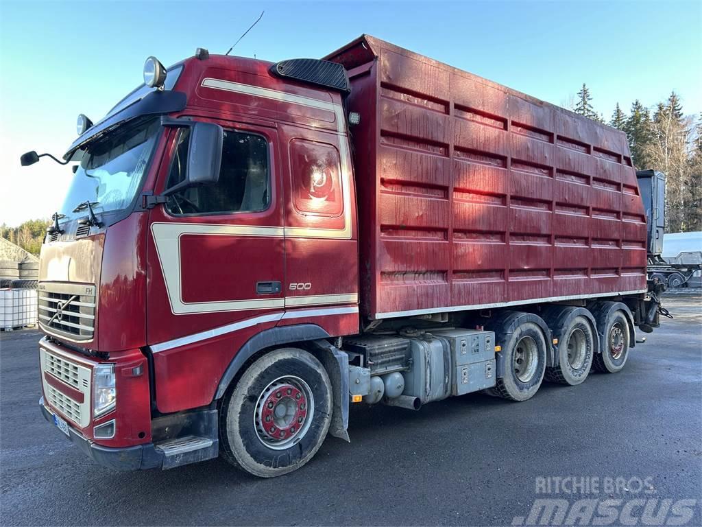 Volvo FH500 8x4 Risukorilla ja nosturilla Caminhões de transporte de troncos