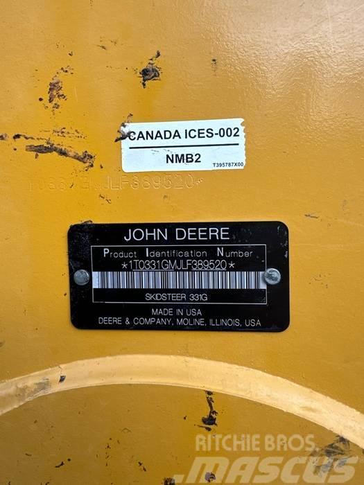 John Deere 331G Minicarregadeiras