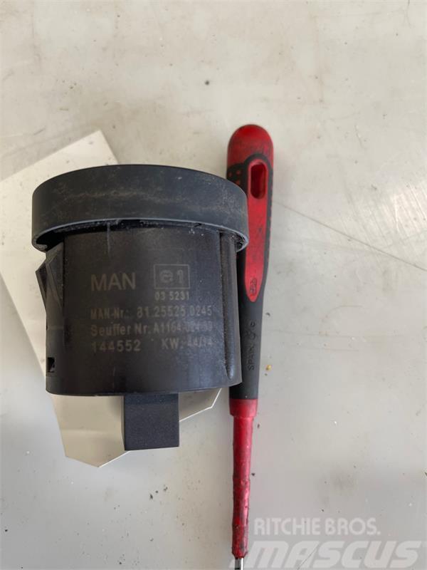 MAN MAN GEARSHIFT 81.25525-0245 Outros componentes
