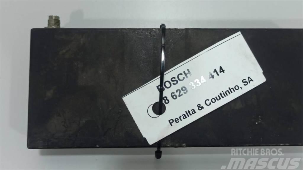 Bosch M-Com 5248G1 Electrónica