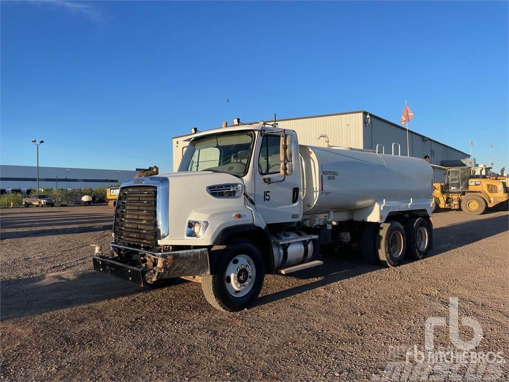 Freightliner 108SD Auto-tanques