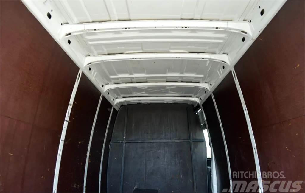Iveco Daily 35C15 Furgon L4H3 Brygadówka 6-seater Doka D Cabins and interior