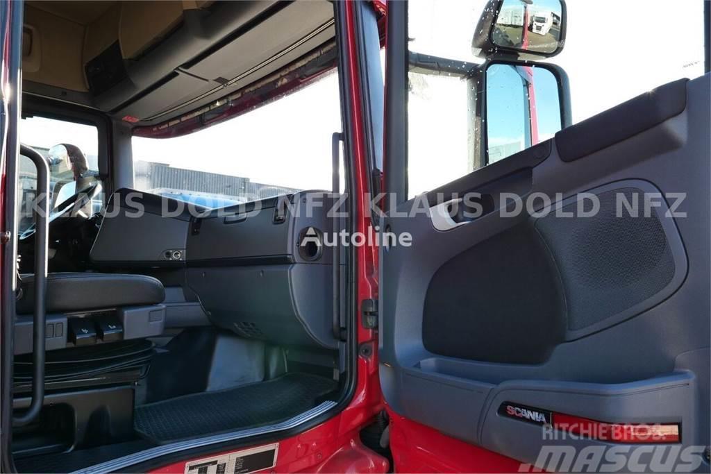 Scania R420 Curtain side + tail lift Camiões de guincho/estrado