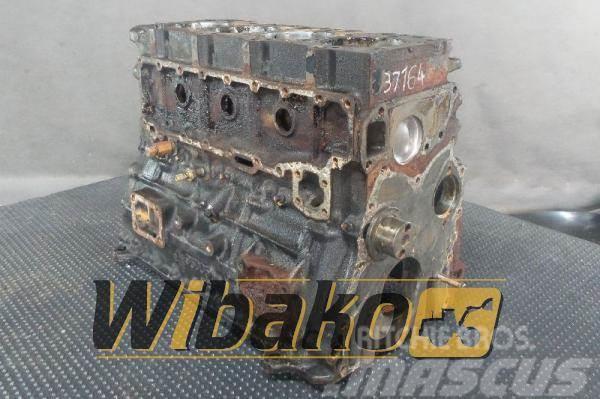 Isuzu Block Engine / Motor Isuzu 4BD1 PTA-24 95D05 Outros componentes